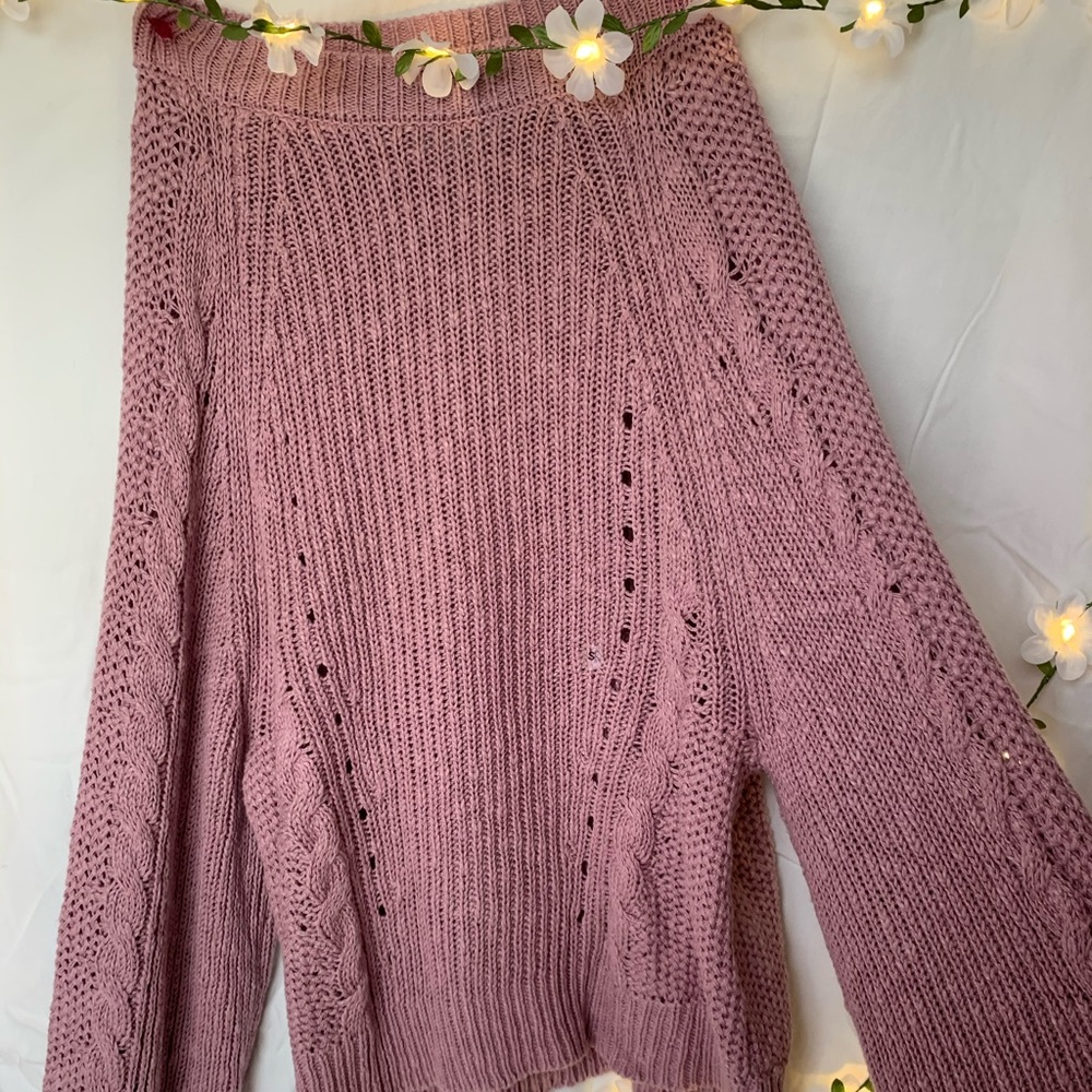 oversized, never worn, mauve sweater! ♡